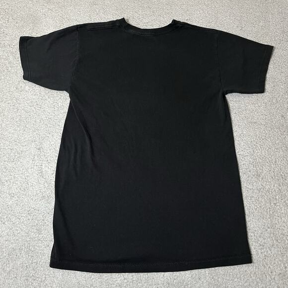 Goosebumps Shirt Mens Small Monsters RL Stine Graphic Horror TV Movie - Picture 8 of 8